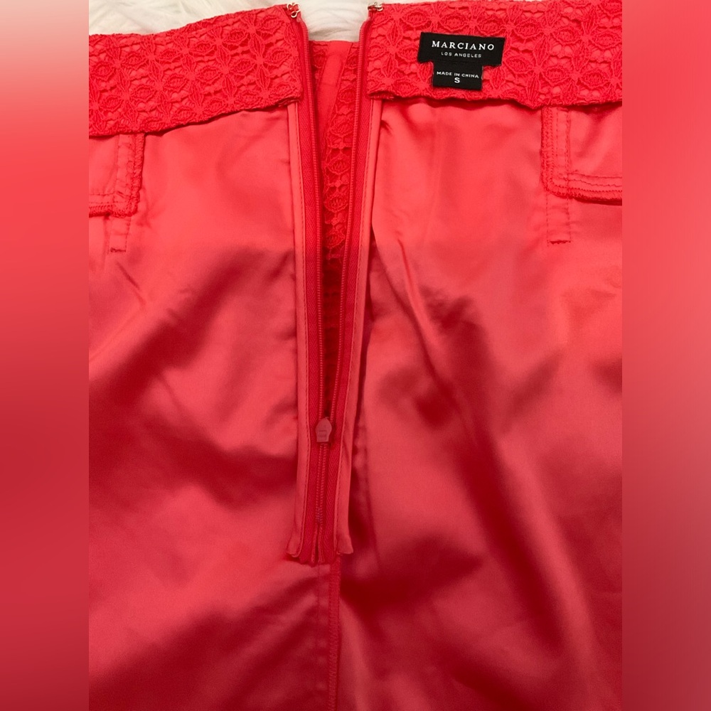 MARCIANO LACE PENCIL SKIRT - Picture 11 of 11